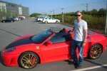 Presentkortet avser en åktur i en Ferrari